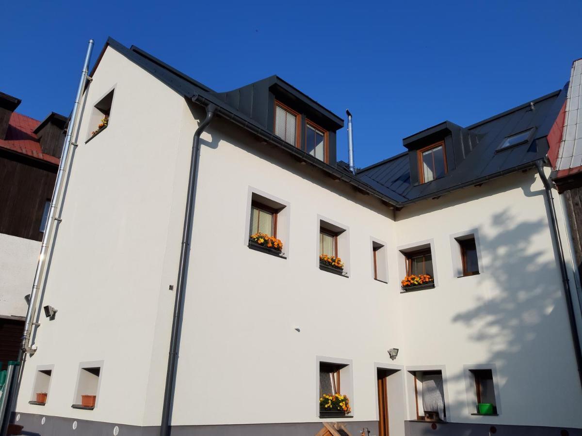 Boží Dar Apartmany Na Namesti מראה חיצוני תמונה